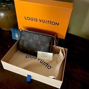 Louis Vuitton Mini Pochette